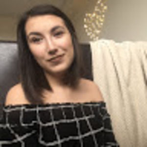 Meet your Posher, Emily barr